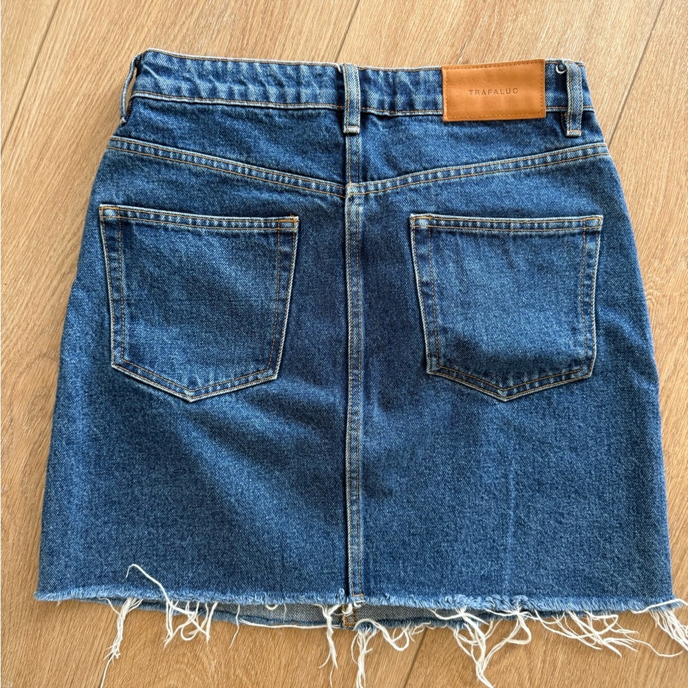 Zara Medium Blue Denim Mini Skirt with Frayed Hem